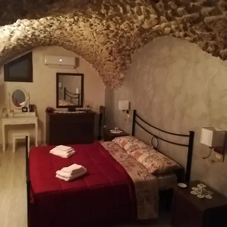Antica Dimora Del Drengot Nyaraló *